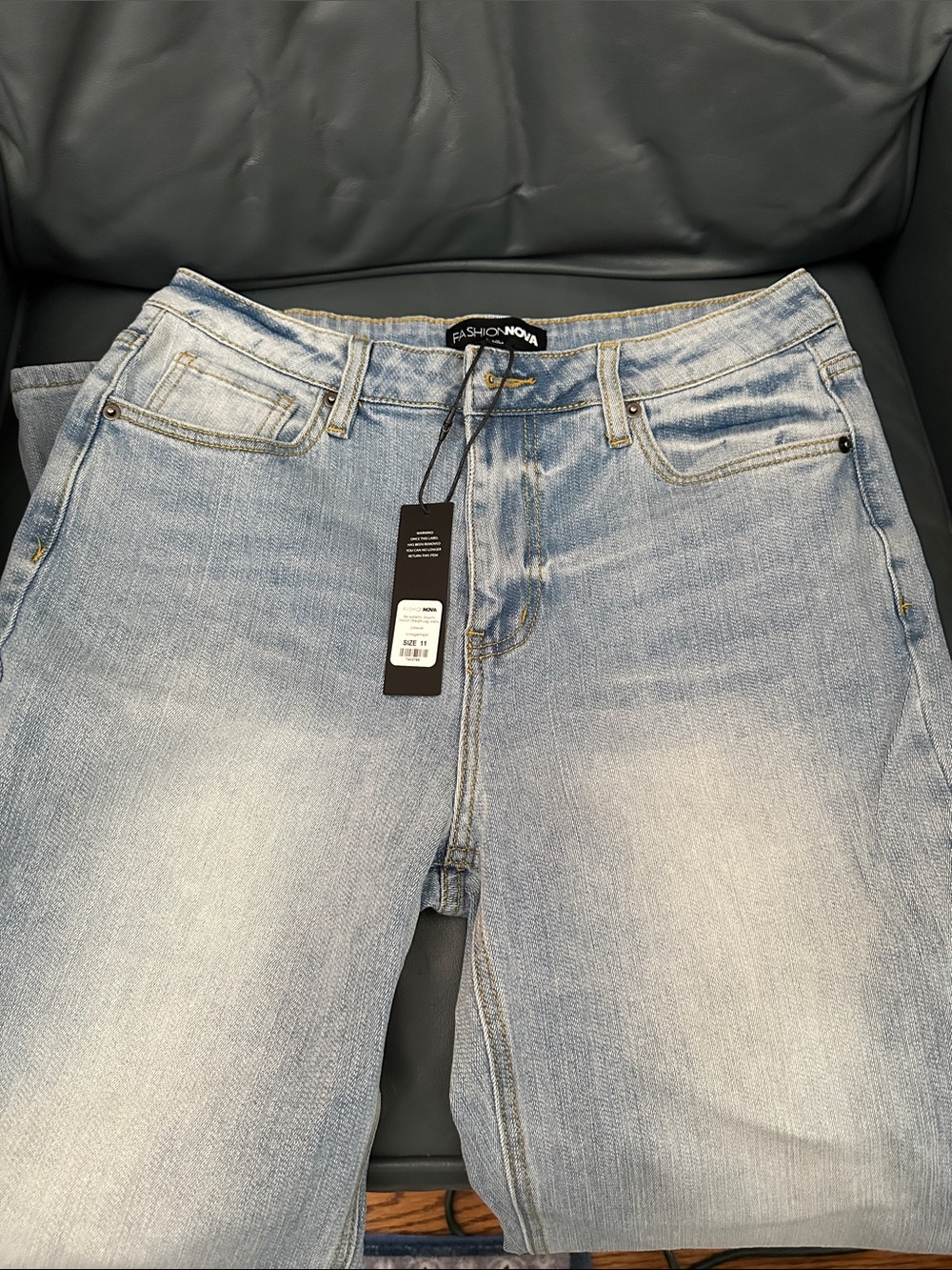Fashion Nova Women’s Light Wash Straight Jeans